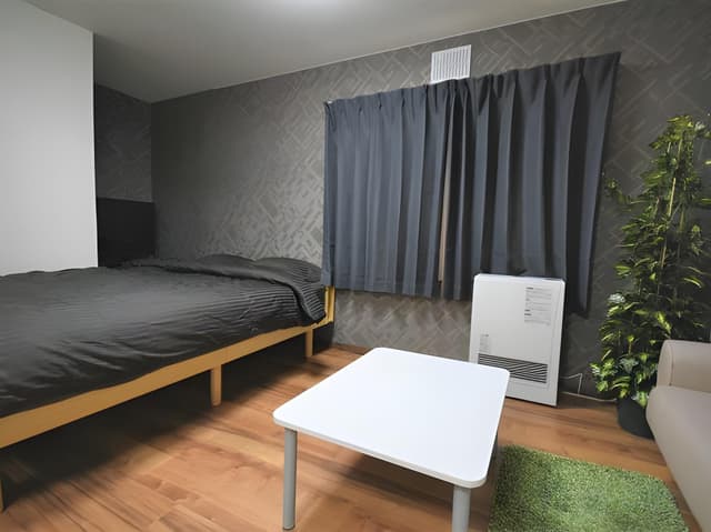 Double Room C - Non-Smoking