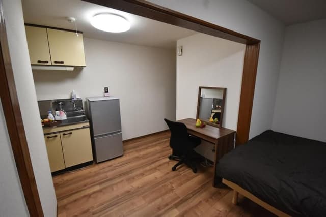 Double Room B - Non-Smoking