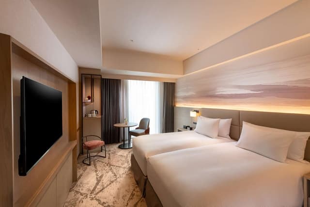 TWIN DELUXE ROOM