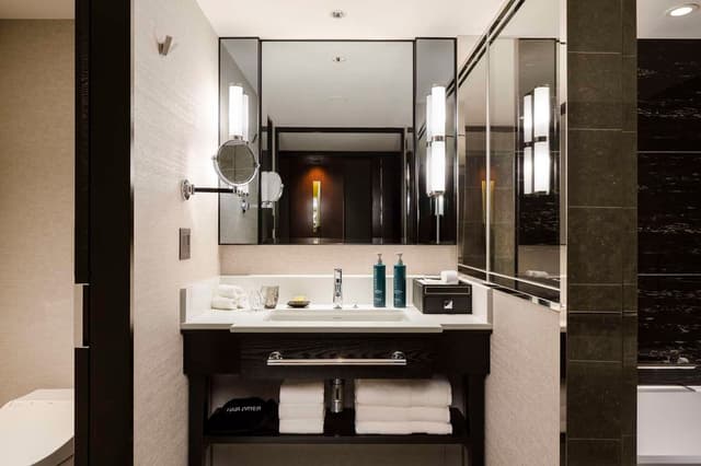 TWIN PREMIUM EXECUTIVE ROOM