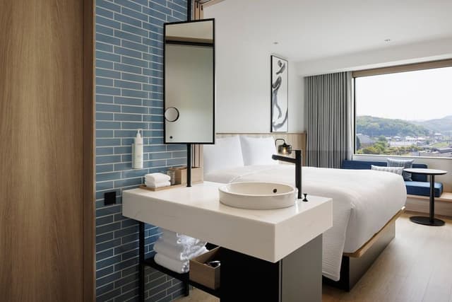Standard Room, 1 King Bed