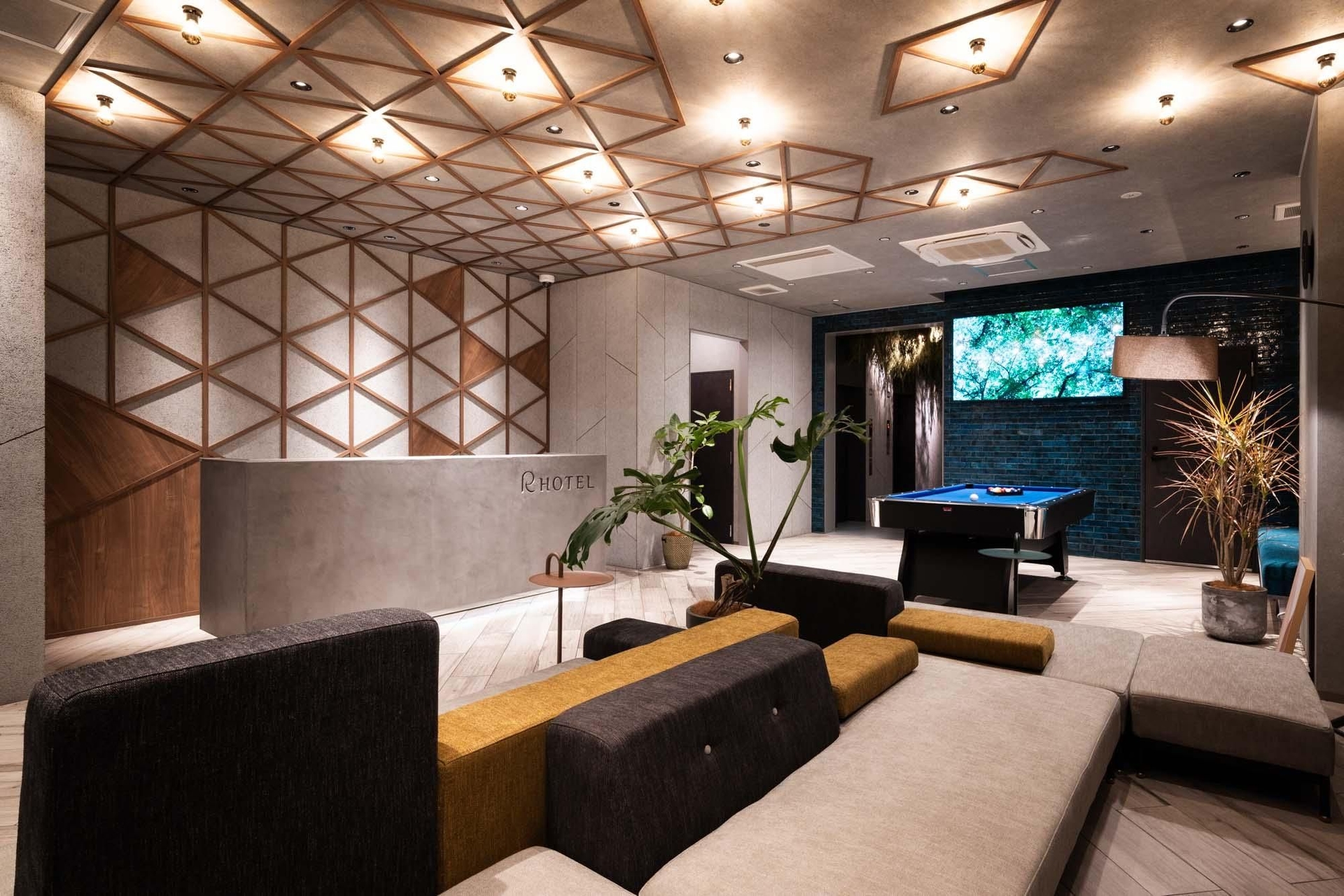 R Hotel Namba South0