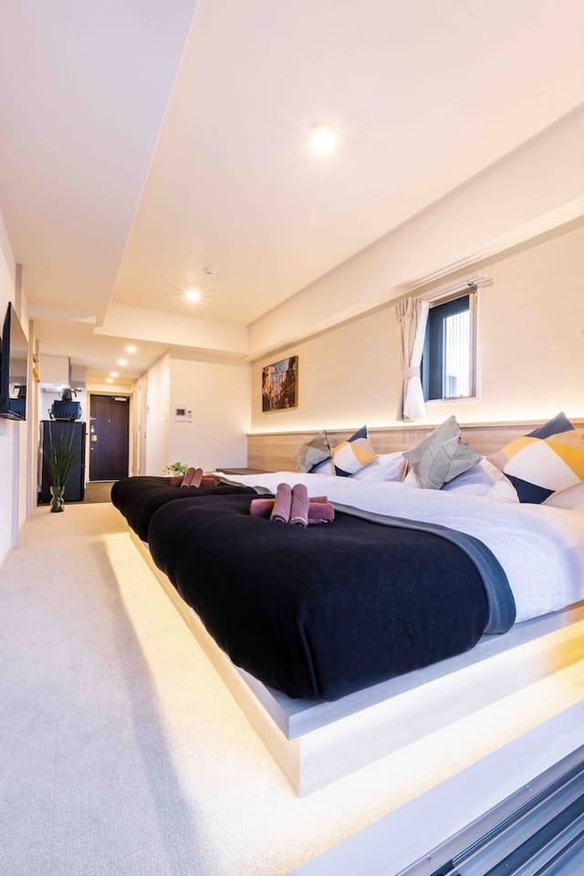 Quadruple Room, 2 Queen Beds, Non Smoking, Private Bathroom