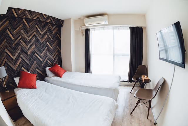 Standard Twin Room
