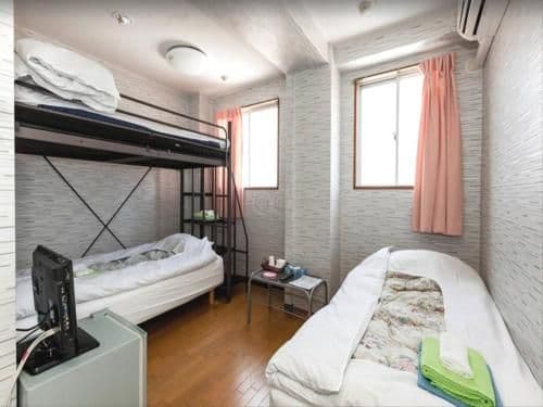 Twin Room - Non-Smoking
