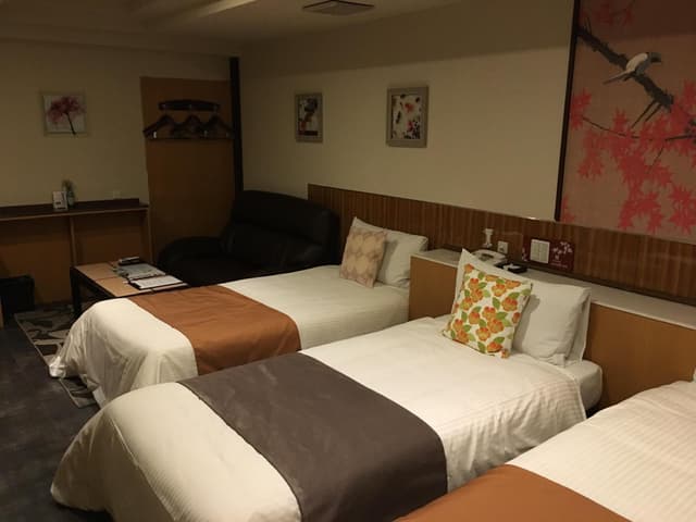 Triple Room