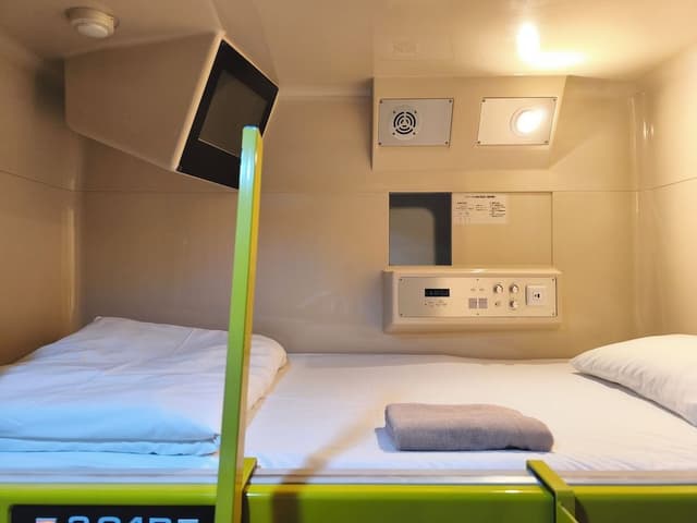 Renovated Capsule Single Room Shared Bathroom - Non Smoking