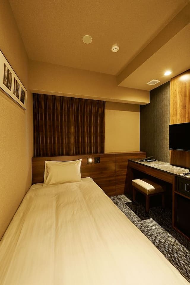 Accessible Room (No Housekeeping)