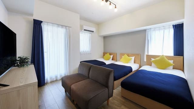 Triple Room