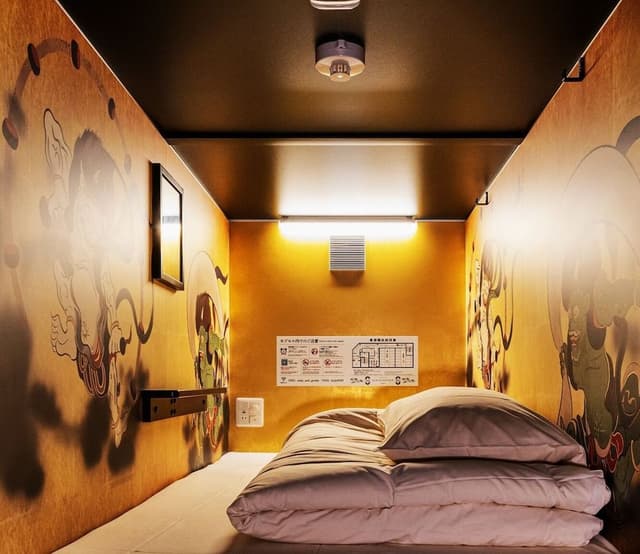 Single Room, Women only, Non Smoking