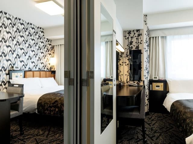 Connecting Rooms for 4 People - Non-Smoking
