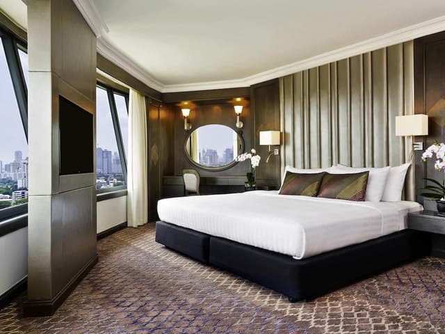 Grand Suite, 1 King Bed, Club Lounge Access (Business Lounge Access)
