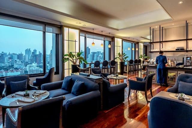 Grand Suite, 1 King Bed, Club Lounge Access (Business Lounge Access)