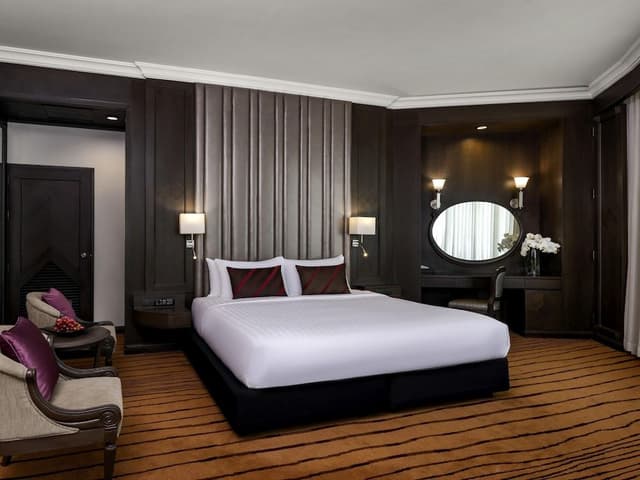 Grand Suite, 1 King Bed, Club Lounge Access (Business Lounge Access)