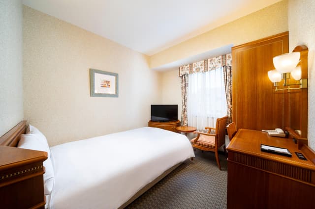 Semi Double Room - Smoking