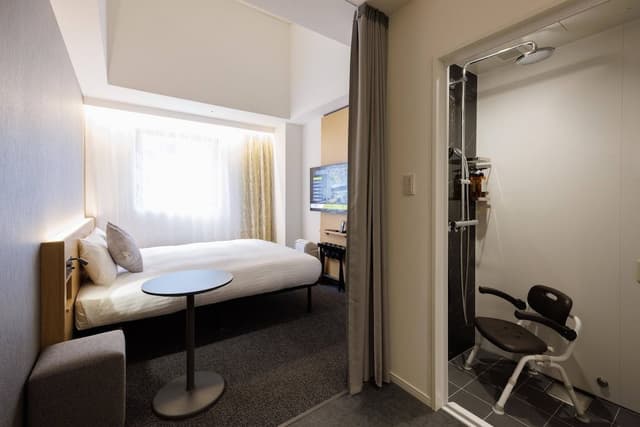 Universal King Room