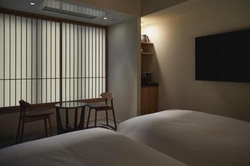 Hollywood Twin Room Non-Smoking