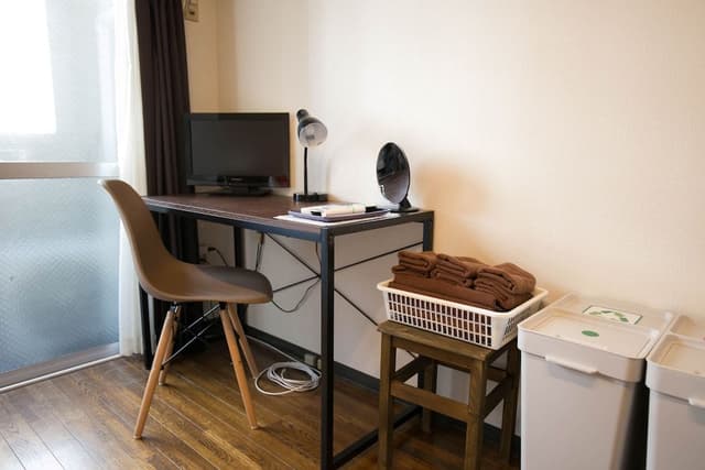 Large Single Bed Room