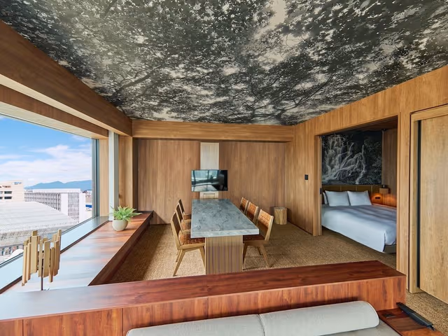 Room, Non Smoking, Balcony (Sky Floor, King)