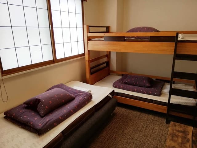 Budget Triple Room with Shared Bathroom