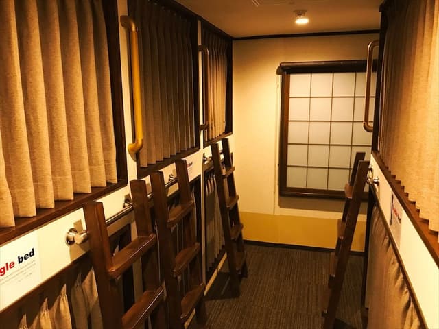 Mixed Dormitory Double bed (Shared Bathroom)
