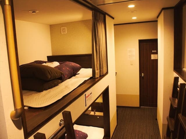 Mixed Dormitory Double bed (Shared Bathroom)