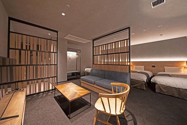 The Around Suite, Quad, Non Smoking