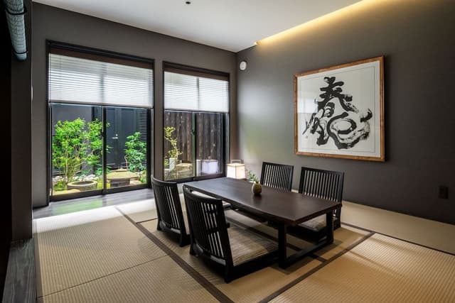 Deluxe Quadruple Room, Non Smoking, Private Bathroom, Courtyard View