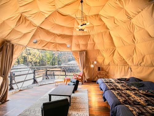 นากาโน แกลมปิ้ง เบส เอนแคมป์ (Nagano Glamping Base Encamp)0