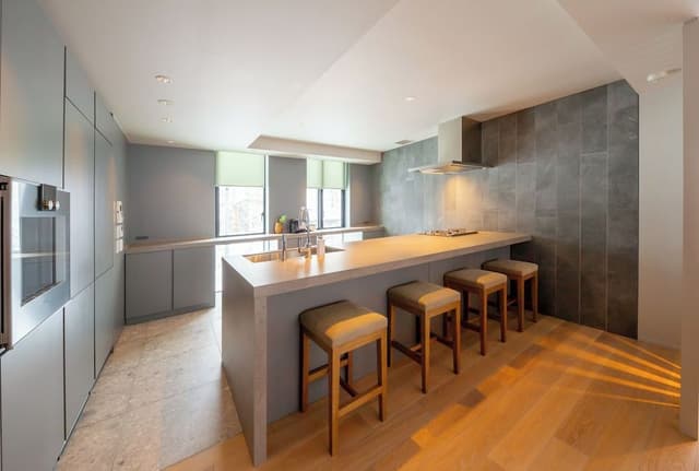 Duplex, 4 Bedrooms
