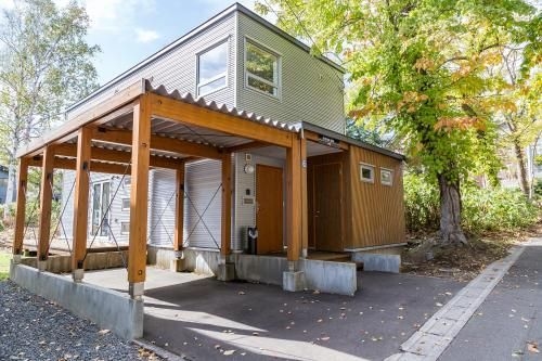 นิเซโกะ เซ็นทรัล เฮาส์ แอนด์ อพาร์ตเมนต์ (Niseko Central Houses and Apartments)1