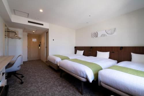 Triple Room