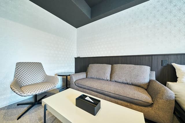 Standard Twin Room with Counter