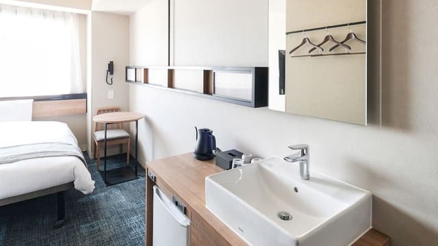 Double Room, Non Smoking (with shower booth)