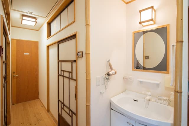 Vacation House with Japanese-Style Twin Room 1F
