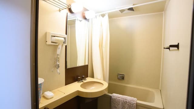 Basic Quadruple Room (Electronic Cigarette OK)