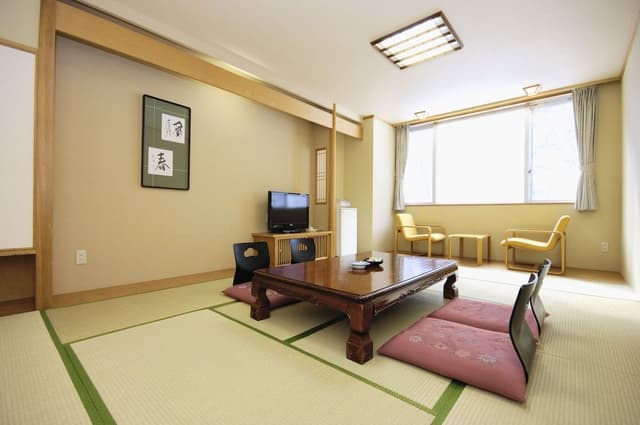 Japanese Style Room for 4-5 People, Non Smoking