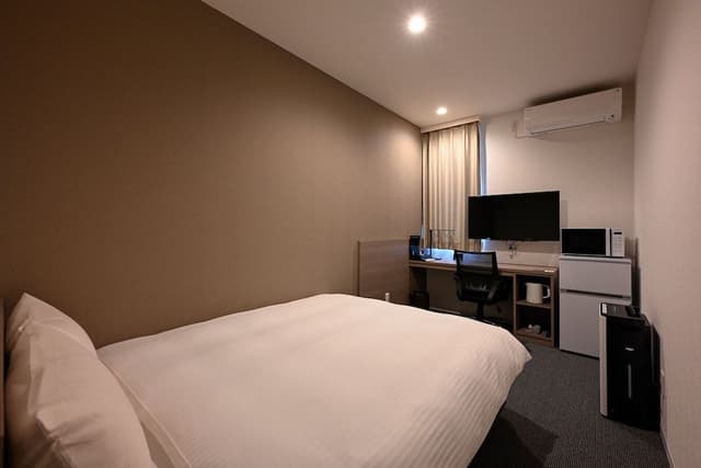 Standard Double Room, Non Smoking (check-in is not available after 11PM)