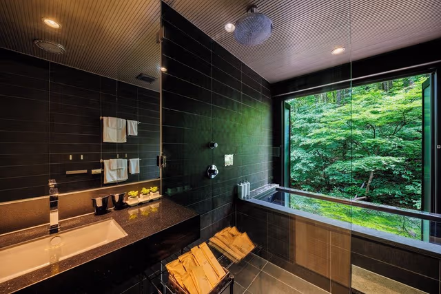 Luxury Room (Phoenix One)