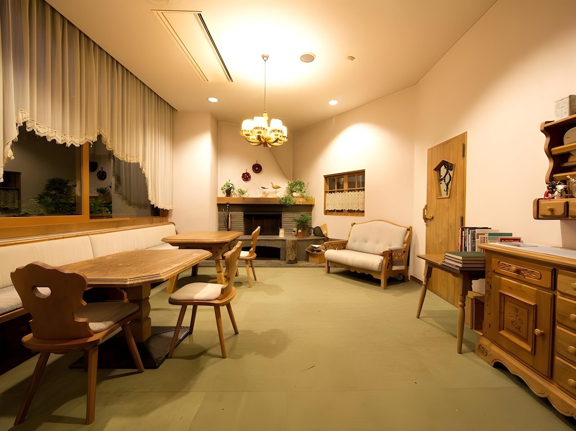 โฮเต็ล แอนด์ เรสเทอรองต์ มาริเลน (Hotel & Restaurant Marillen)3