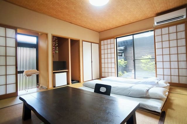 Economy Twin Room, Garden View