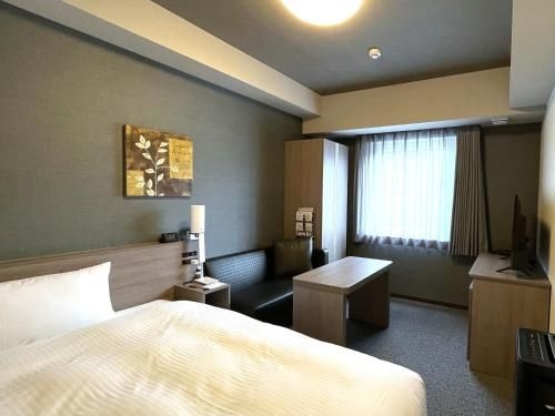 Hotel Route Inn Ohi Takahama3