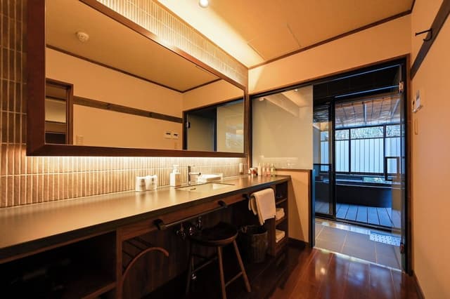 Dining Room Smoking