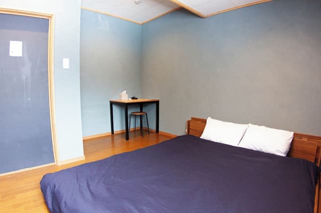 Basic Double Room