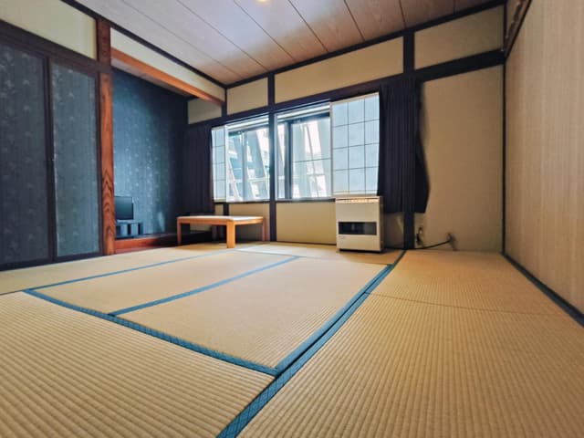 Japanese Style Double Room with Shared Bathroom