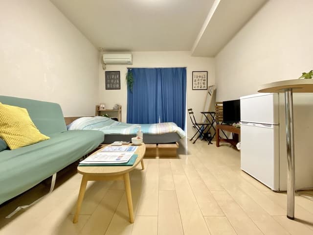 Apartment (1B)