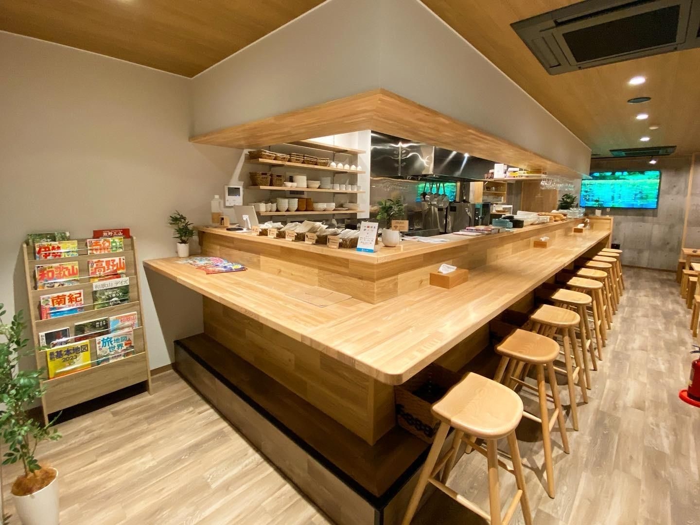 อาจิโตะ โฮสเทล แอนด์ คาเฟ่บาร์ (AjitoHostel & CafeBar)3