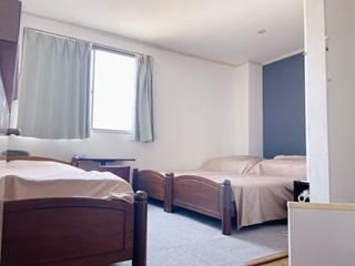 โรงแรมธุรกิจมายูมิ (Business Hotel Mayumi)2
