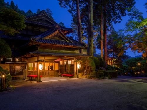 เกโระ ออนเซน ยูโนะชิมะกัง (Gero Onsen Yunoshimakan)2