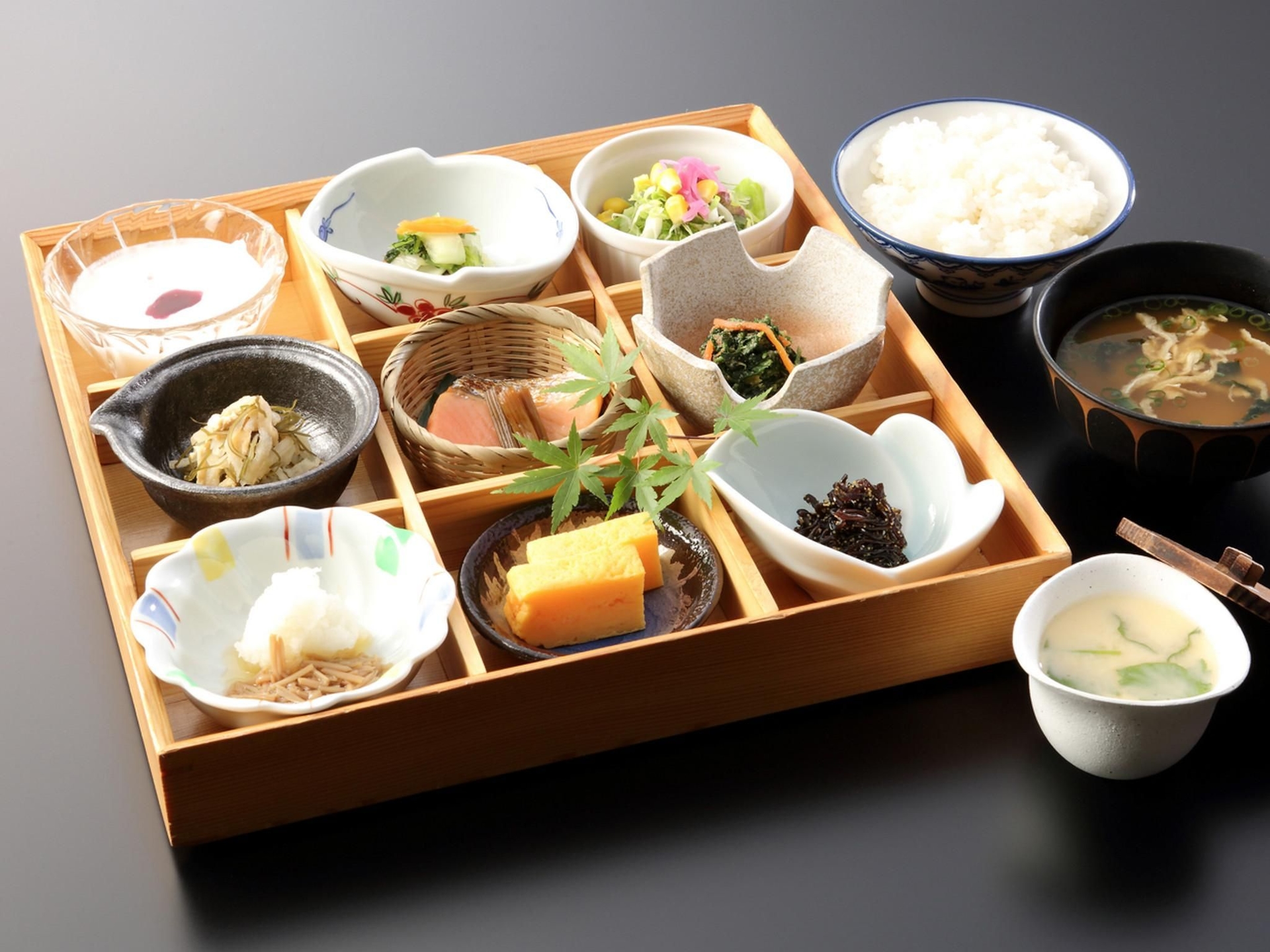 อิคาโฮะ อ็อนเซ็น เรียวคัง ฮิบิคิโนะ (Ikaho Onsen Ryokan Hibikino)1